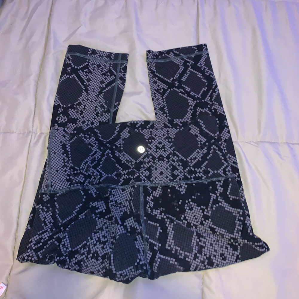 Lululemon crop leggings